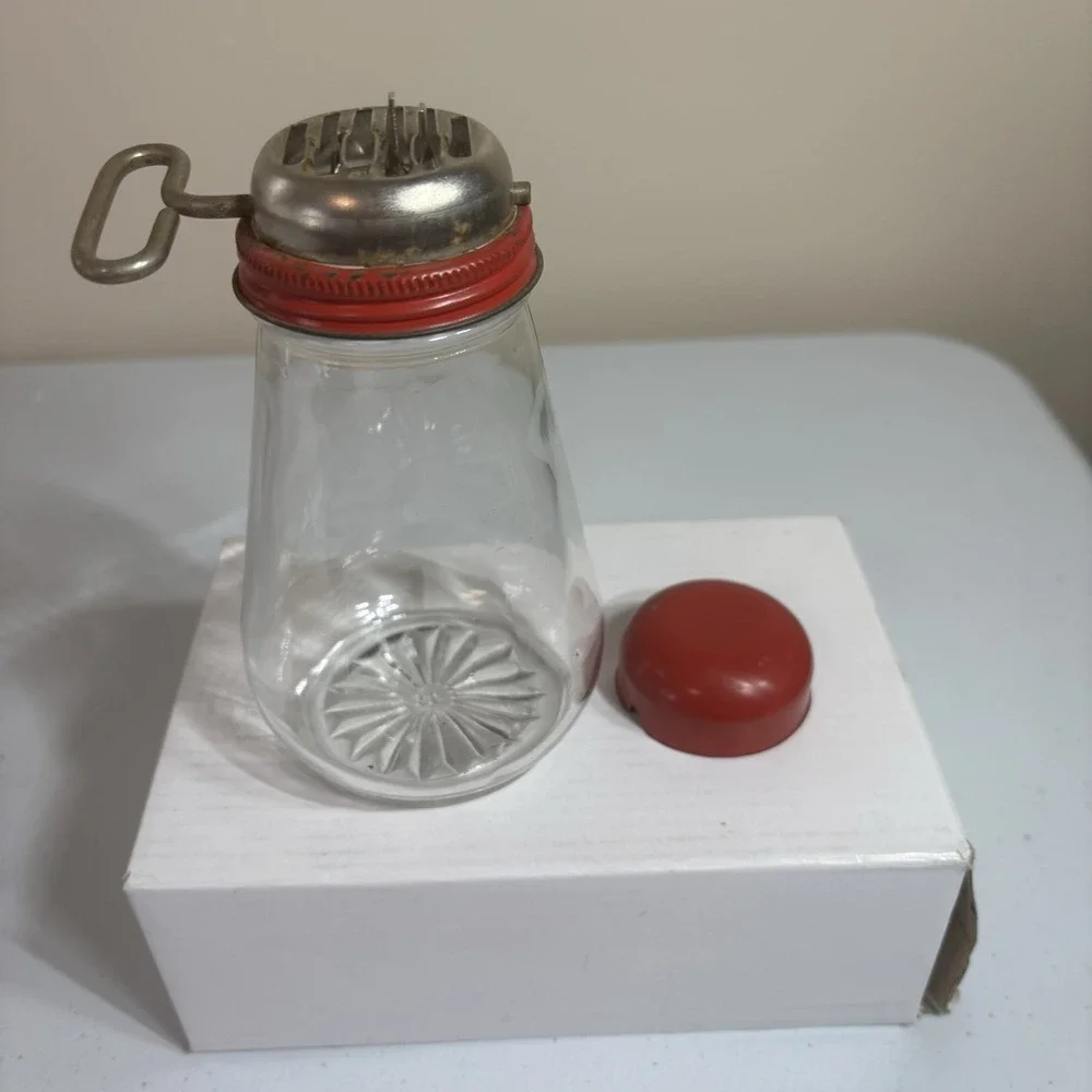 Vintage Federal Tool Corp Chicago Nut Cheese Chopper Grinder Glass Jar Turn Key